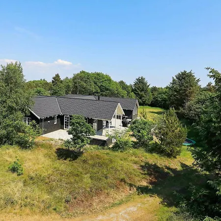 24 Person In Bl Vand Holiday home Blavand